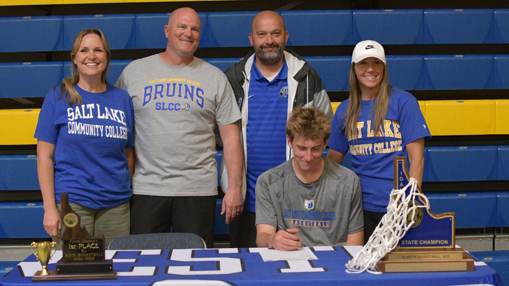 Reggie Larsen signs to play ball for SLCC